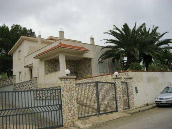 casa indipendente in vendita ad Alcamo