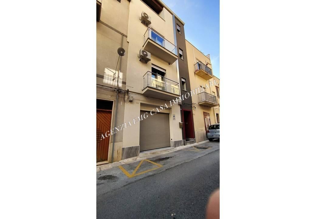 casa indipendente in vendita ad Alcamo