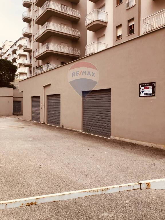 locale commerciale in vendita ad Alcamo