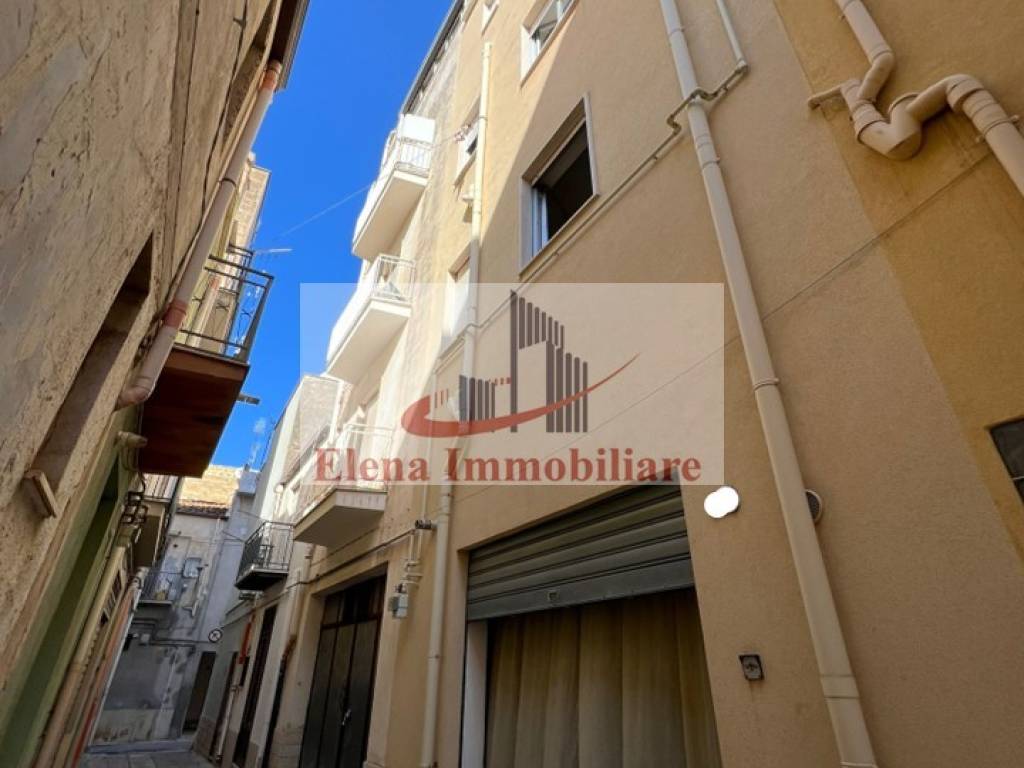 intera palazzina in vendita ad Alcamo