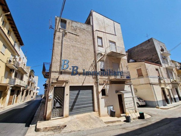 appartamento in vendita ad Alcamo in zona Centro Città
