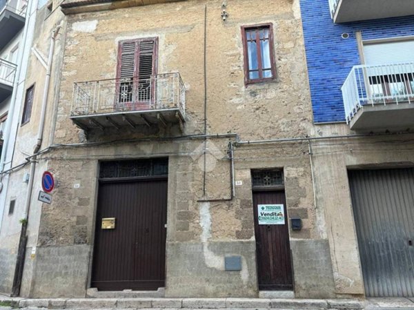 casa indipendente in vendita ad Alcamo
