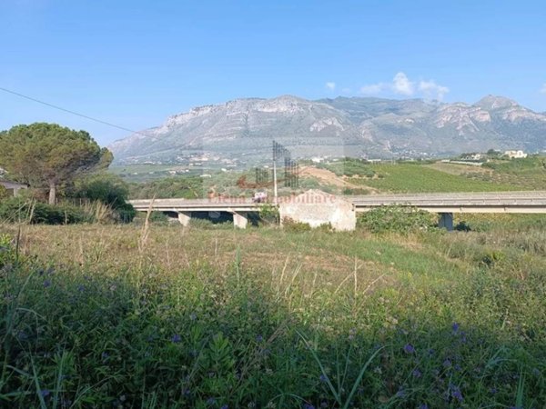 casa indipendente in vendita ad Alcamo