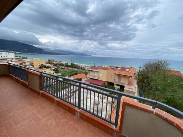 appartamento in vendita ad Alcamo in zona Alcamo Marina