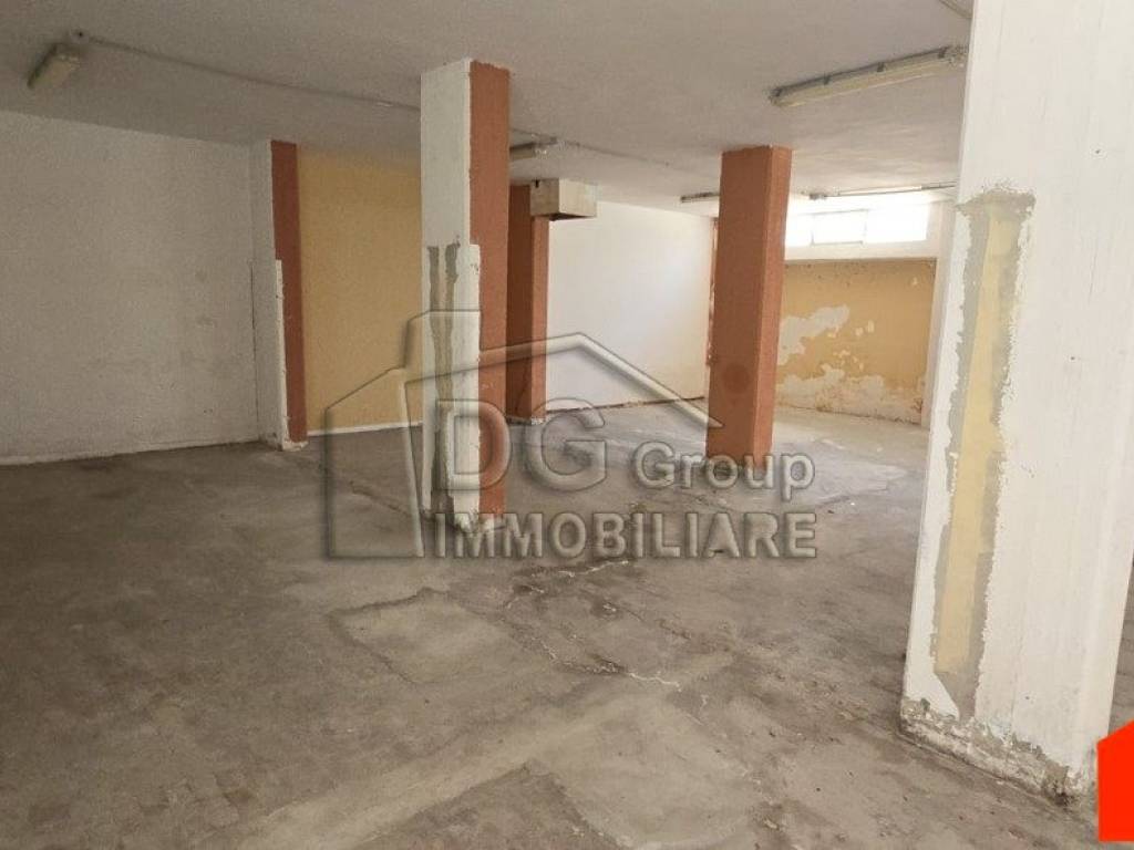 locale commerciale in vendita ad Alcamo