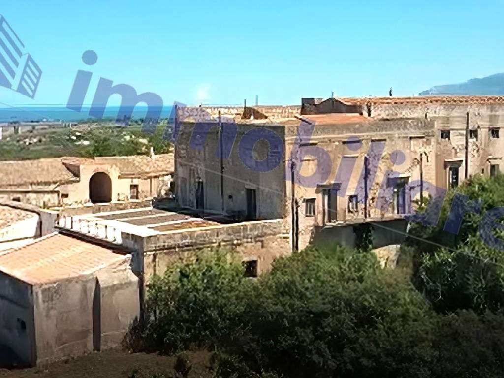 casa indipendente in vendita ad Alcamo in zona Fico