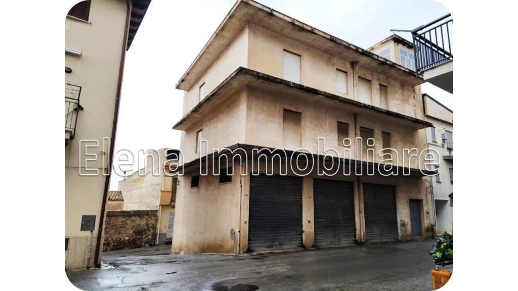 casa indipendente in vendita ad Alcamo