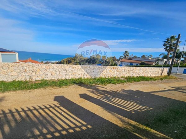 casa indipendente in vendita ad Alcamo in zona Alcamo Marina