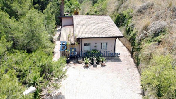 casa indipendente in vendita ad Alcamo