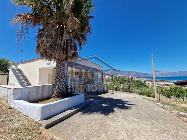 casa indipendente in vendita ad Alcamo