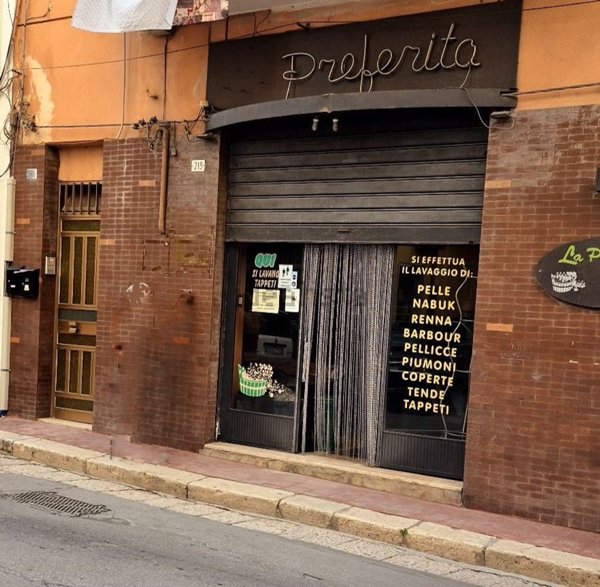 locale commerciale in vendita ad Alcamo