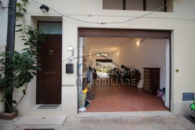 casa indipendente in vendita ad Alcamo