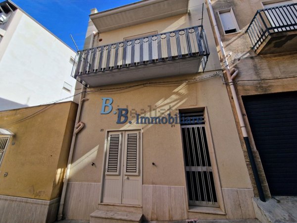 casa indipendente in vendita ad Alcamo
