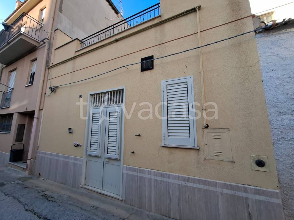 casa indipendente in vendita ad Alcamo