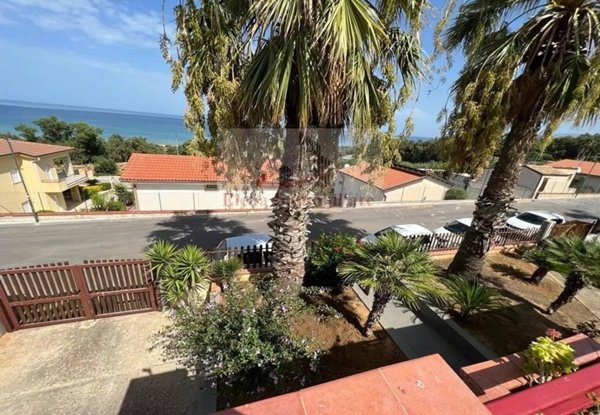 casa indipendente in vendita ad Alcamo in zona Alcamo Marina