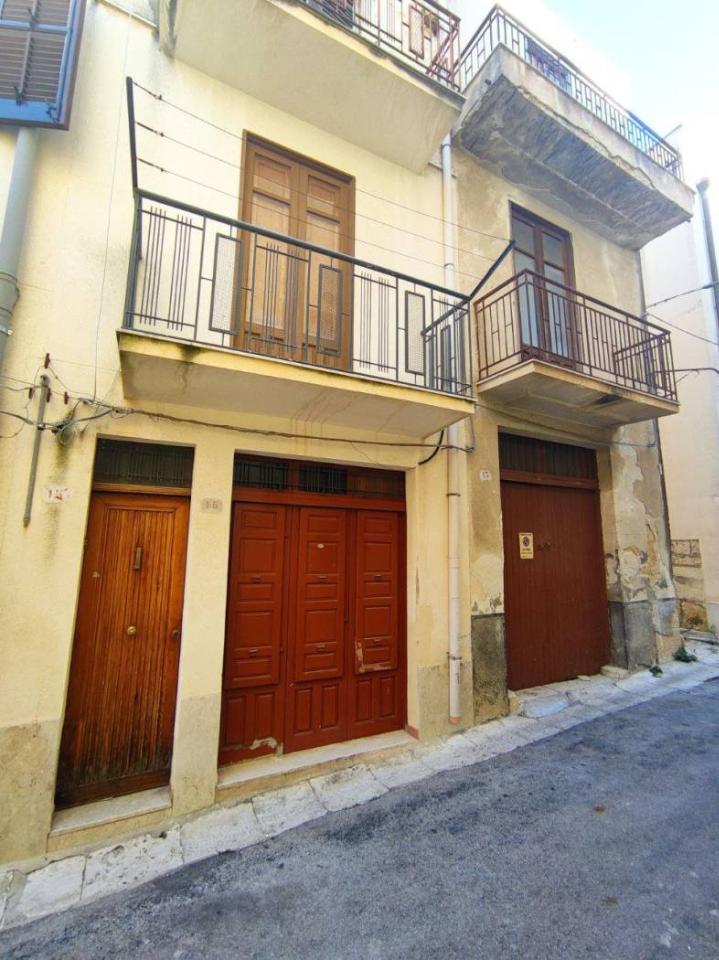 casa indipendente in vendita ad Alcamo in zona Centro Città