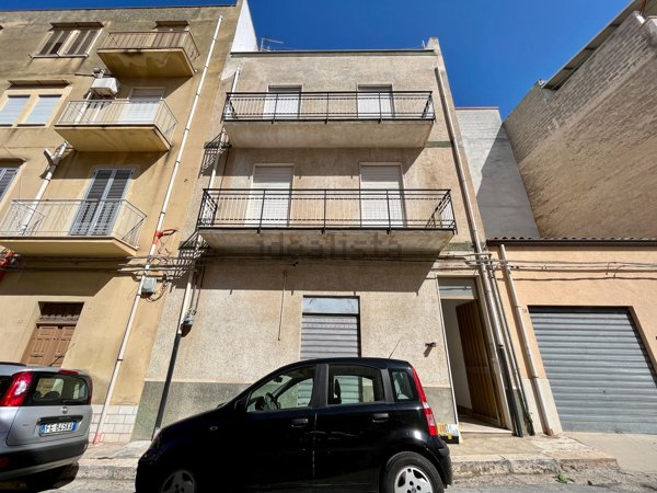 casa indipendente in vendita ad Alcamo