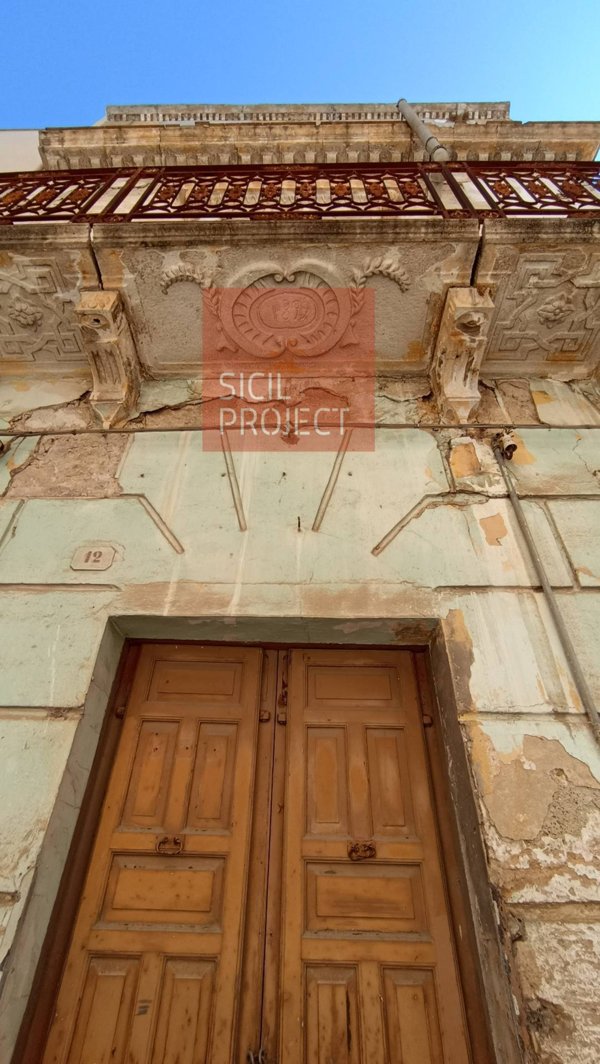 casa indipendente in vendita ad Alcamo in zona Centro Città