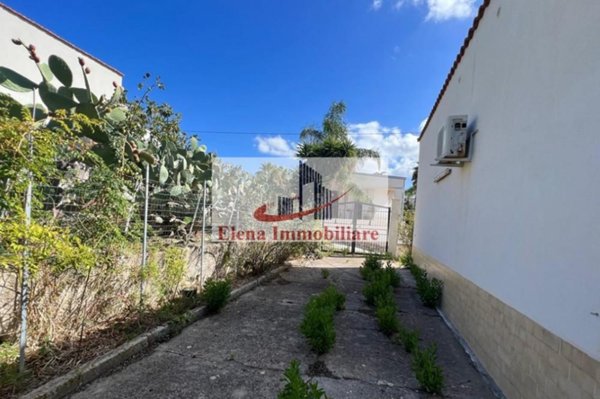casa indipendente in vendita ad Alcamo in zona Bosco d'Alcamo