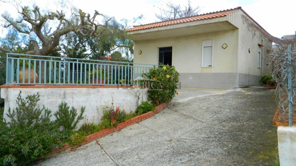 casa indipendente in vendita ad Alcamo in zona Bosco d'Alcamo