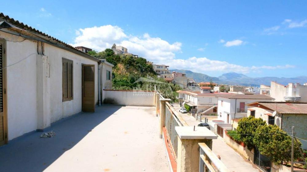 appartamento in vendita ad Alcamo in zona Alcamo Marina