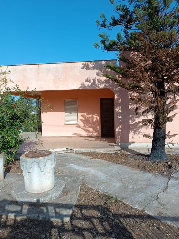 casa indipendente in vendita ad Alcamo in zona Alcamo Marina