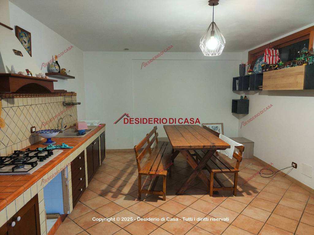 casa indipendente in vendita ad Alcamo in zona Alcamo Marina