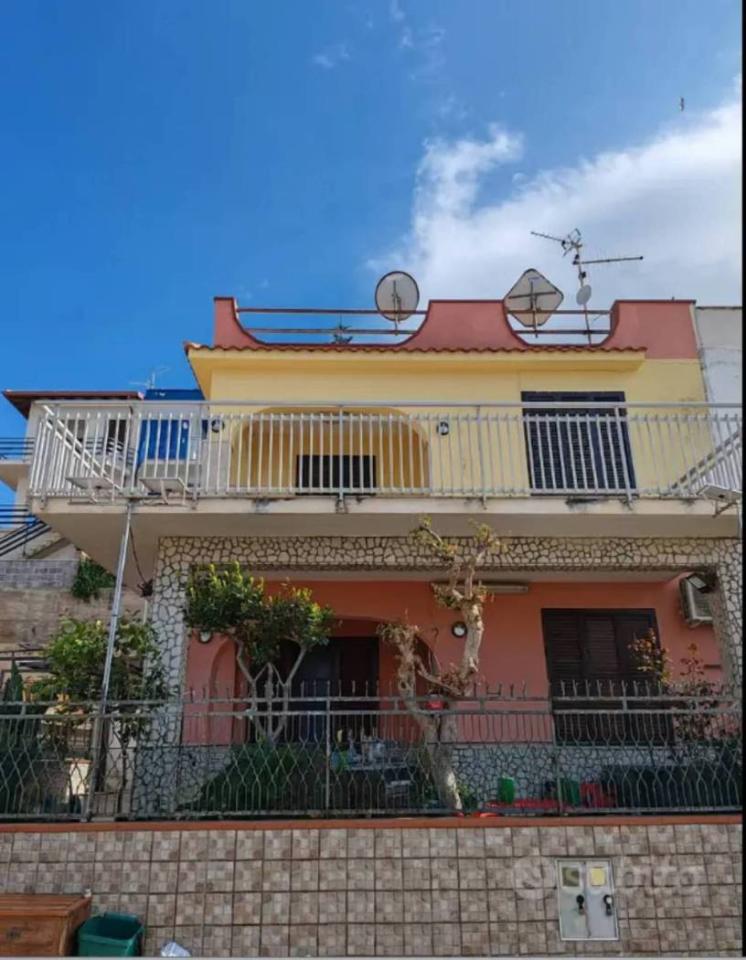 casa indipendente in vendita ad Alcamo in zona Alcamo Marina