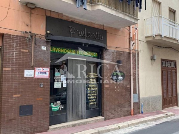 negozio in vendita ad Alcamo