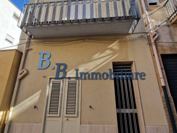 casa indipendente in vendita ad Alcamo
