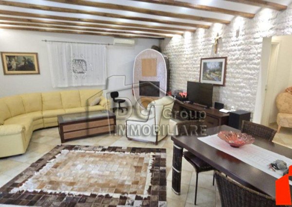 casa indipendente in vendita ad Alcamo