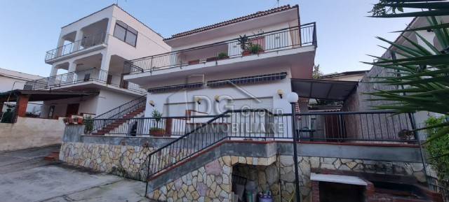 casa indipendente in vendita ad Alcamo in zona Alcamo Marina