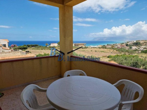 casa indipendente in vendita ad Alcamo in zona Alcamo Marina