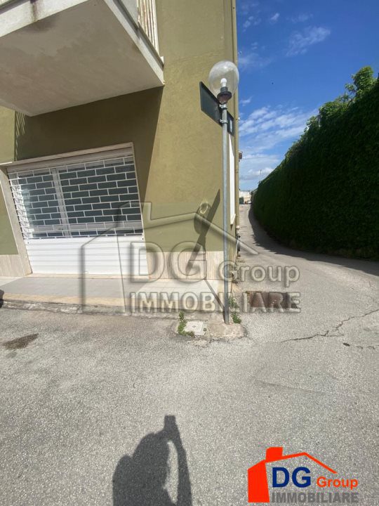 locale commerciale in vendita ad Alcamo