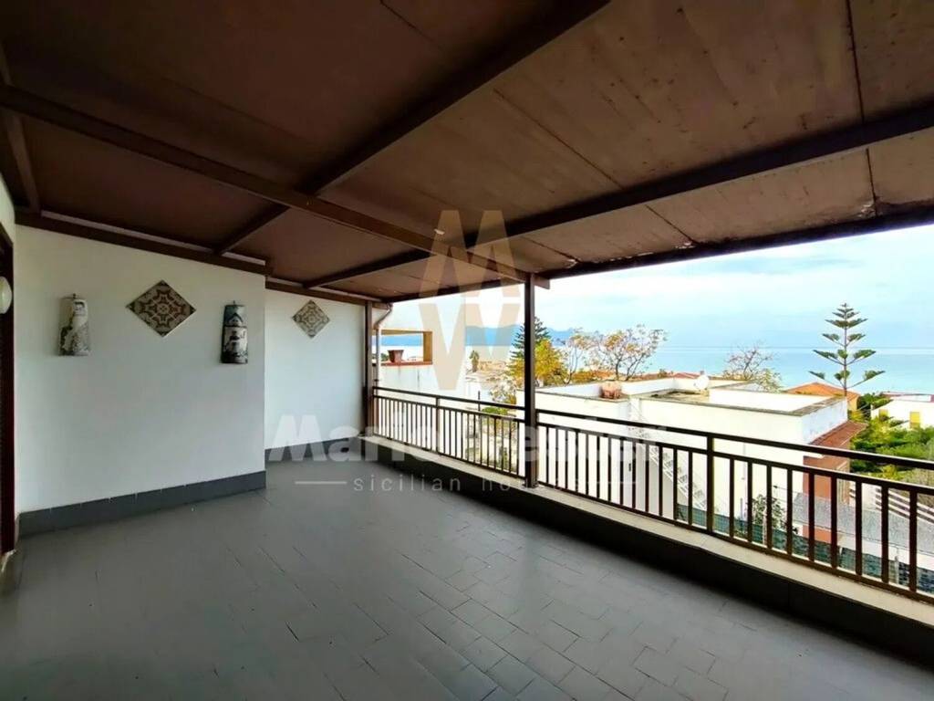 casa indipendente in vendita ad Alcamo in zona Alcamo Marina
