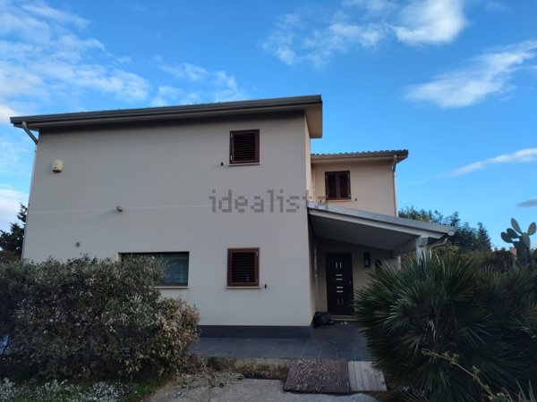 casa indipendente in vendita ad Alcamo