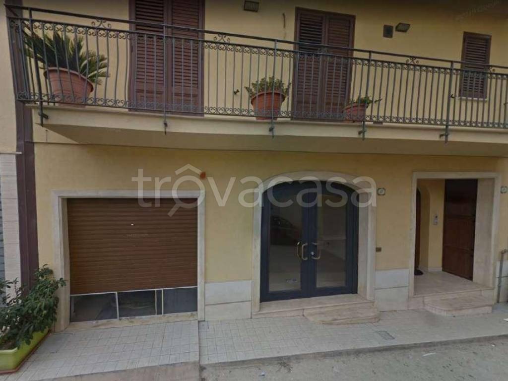 locale commerciale in vendita ad Alcamo