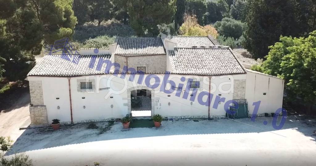 negozio in vendita ad Alcamo