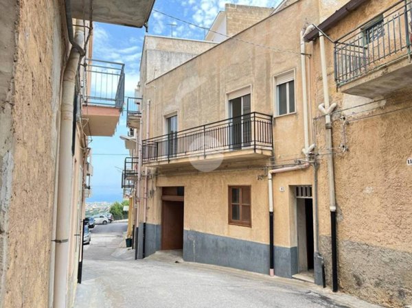 casa indipendente in vendita ad Alcamo