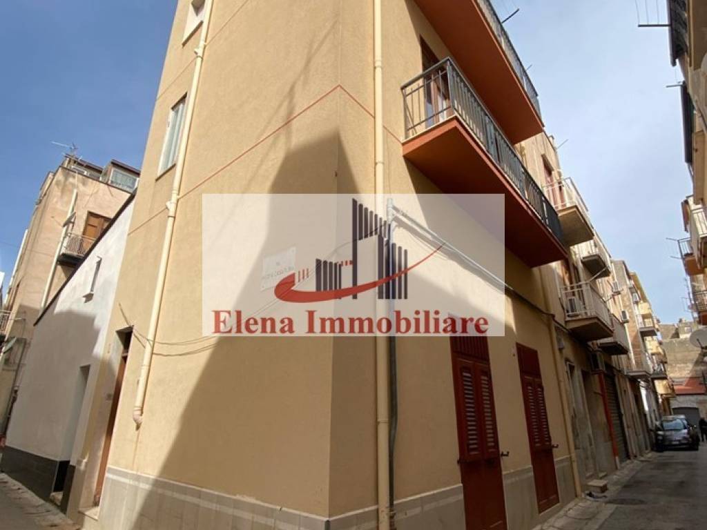 casa indipendente in vendita ad Alcamo