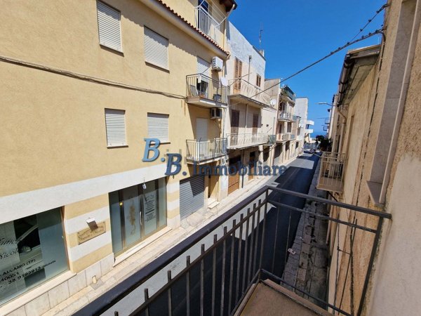 appartamento in vendita ad Alcamo in zona Centro Città