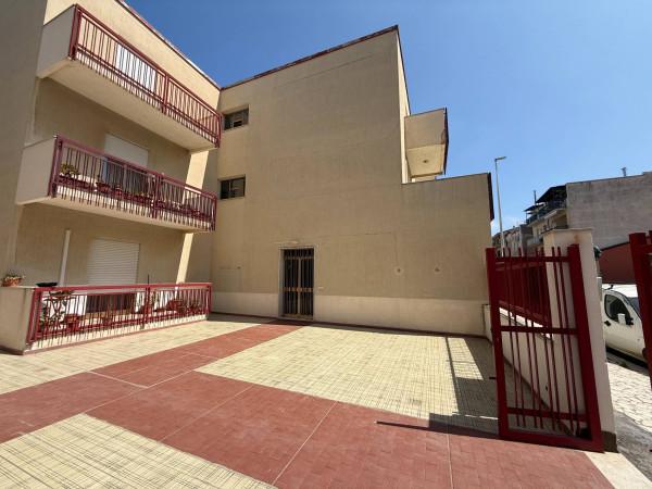 appartamento in vendita ad Alcamo in zona Centro Città