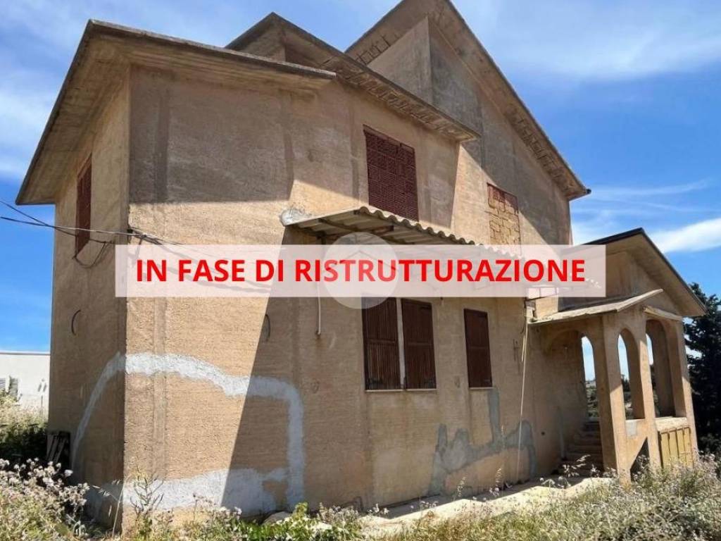 casa indipendente in vendita ad Alcamo