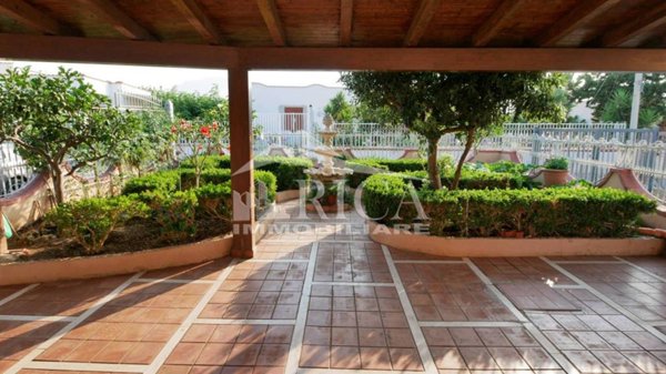 casa indipendente in vendita ad Alcamo in zona Alcamo Marina