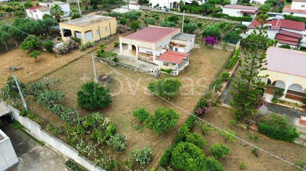 casa indipendente in vendita ad Alcamo in zona Centro Città