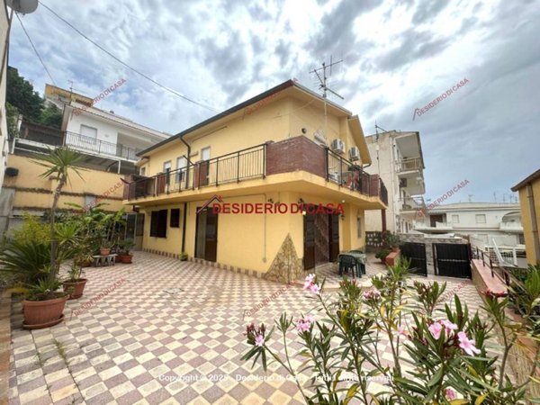 casa indipendente in vendita ad Alcamo in zona Alcamo Marina