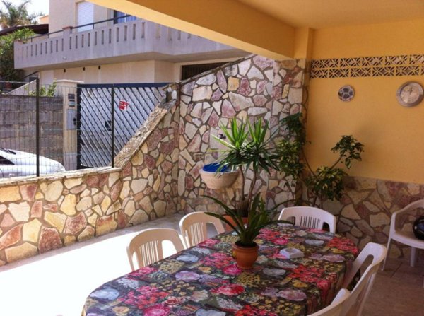 casa indipendente in vendita ad Alcamo in zona Alcamo Marina
