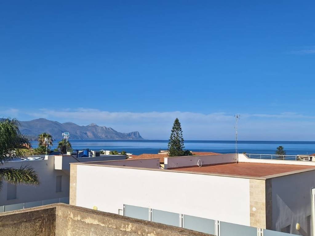intera palazzina in vendita ad Alcamo in zona Alcamo Marina