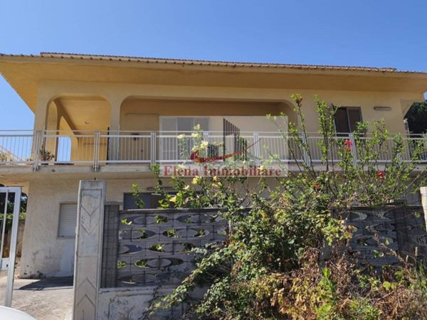 casa indipendente in vendita ad Alcamo in zona Alcamo Marina