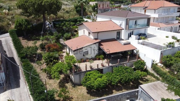 casa indipendente in vendita ad Alcamo